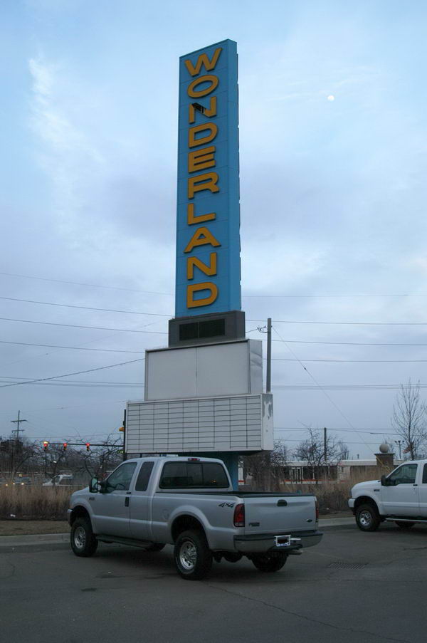 Wonderland Mall (Wonderland Shopping Center) - 2004 Photo (newer photo)